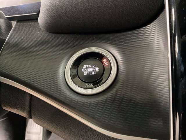 Used 2025 Jeep Grand Cherokee Altitude AWD/4WD image 32