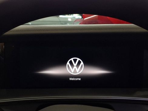 New 2026 Volkswagen Tiguan SE R-Line image 14