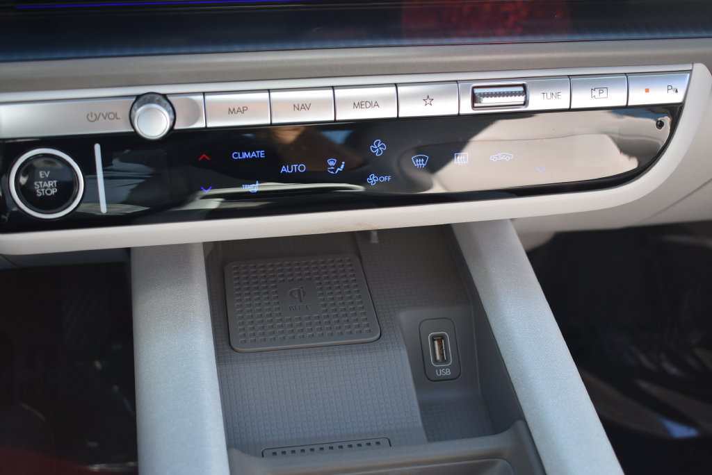 Certified 2023 Hyundai Ioniq 6 SEL RWD image 28