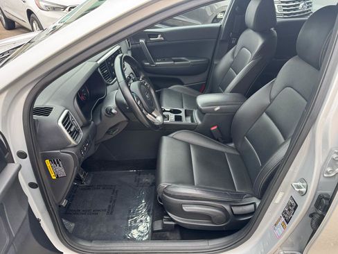 Used 2021 Kia Sportage S image 13