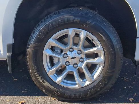 Used 2023 Chevrolet Silverado 1500 RST image 10