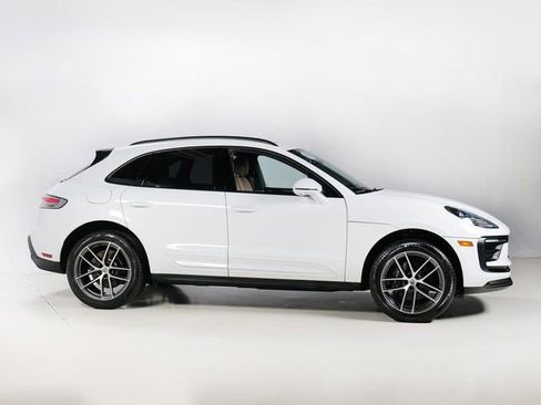 Certified 2026 Porsche Macan image 8