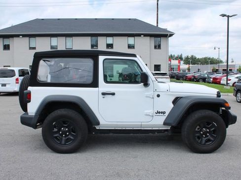 Used 2024 Jeep Wrangler Sport AWD/4WD image 6