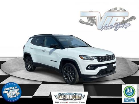 Used 2026 Jeep Compass Limited AWD/4WD image 1