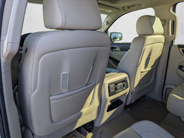 Used 2016 GMC Yukon Denali w/ Open Road Package AWD/4WD image 25