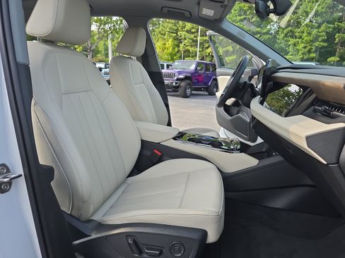 Used 2025 Audi Q6 e-tron Premium Plus w/ Premium Plus AWD/4WD image 10
