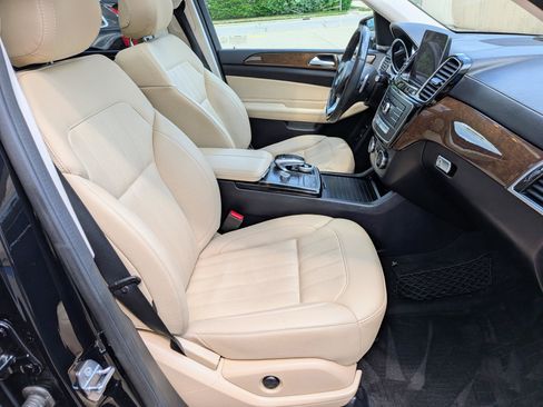 Used 2019 Mercedes-Benz GLS 450 4MATIC image 7