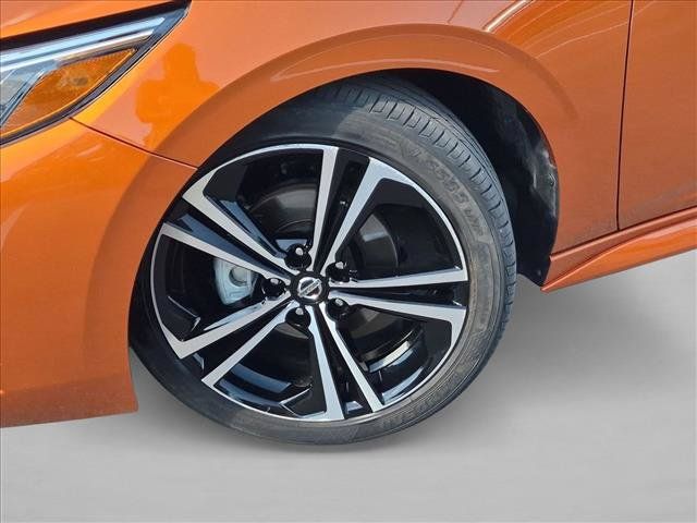 Used 2023 Nissan Sentra SR w/ Electronics Package FWD image 10