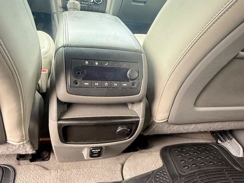Used 2014 Chevrolet Traverse LT FWD image 6