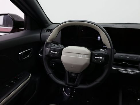 Used 2025 Kia K4 GT-Line FWD image 30