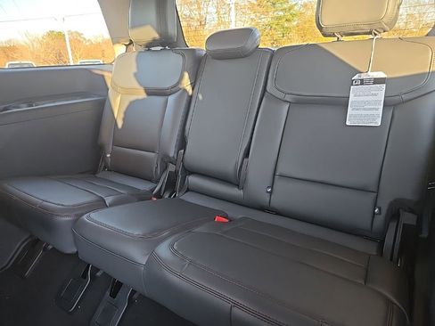 New 2025 Ford Expedition Active image 25