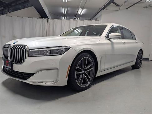 Used 2020 BMW 750i xDrive 750i xDrive w/ Executive Package image 5