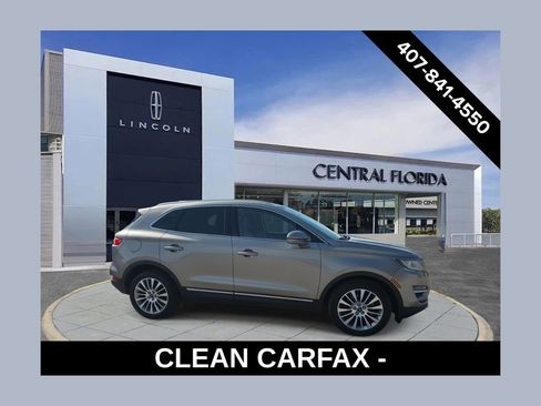 Used 2018 Lincoln MKC Reserve image 1
