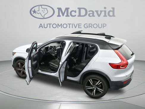 Used 2020 Volvo XC40 T5 R-Design w/ Protection Package Premier AWD/4WD image 45