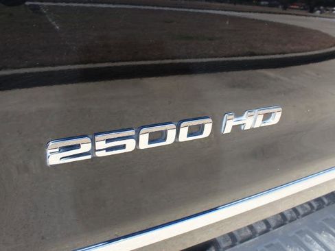 Used 2017 Chevrolet Silverado 2500 LTZ w/ Vortec Plus Package image 24