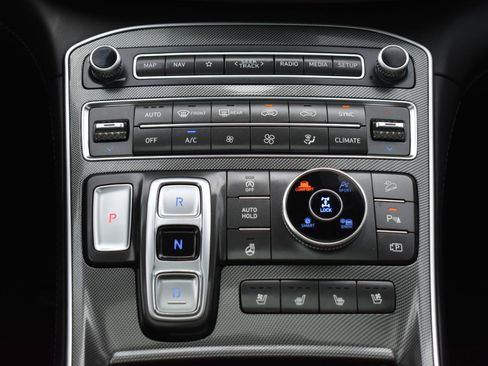 Used 2023 Hyundai Santa Fe Limited AWD/4WD image 22