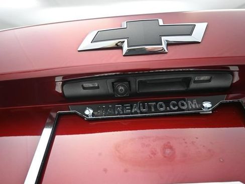 Used 2024 Chevrolet Trax RS w/ Sunroof Package FWD image 26
