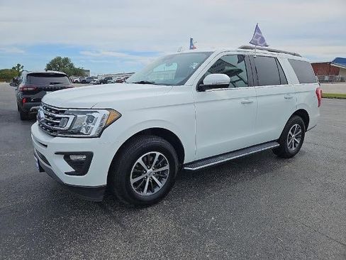 Used 2020 Ford Expedition XLT w/ Equipment Group 202A RWD image 2