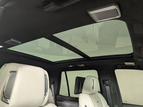 Used 2025 Cadillac Escalade V image 26