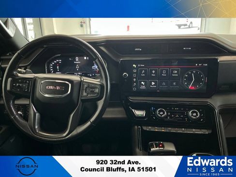 Used 2023 GMC Sierra 1500 AT4 w/ AT4 Preferred Package AWD/4WD image 16