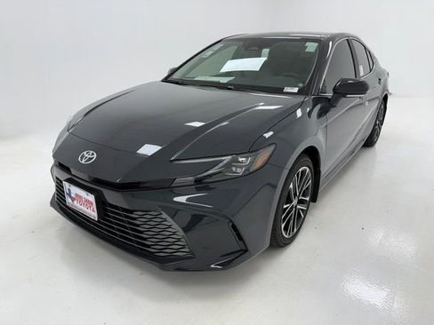 New 2026 Toyota Camry XLE FWD image 4