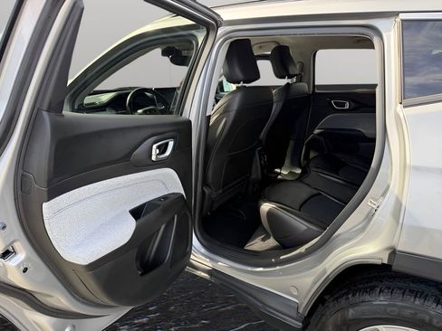 Used 2022 Jeep Compass Latitude w/ Convenience Group image 26