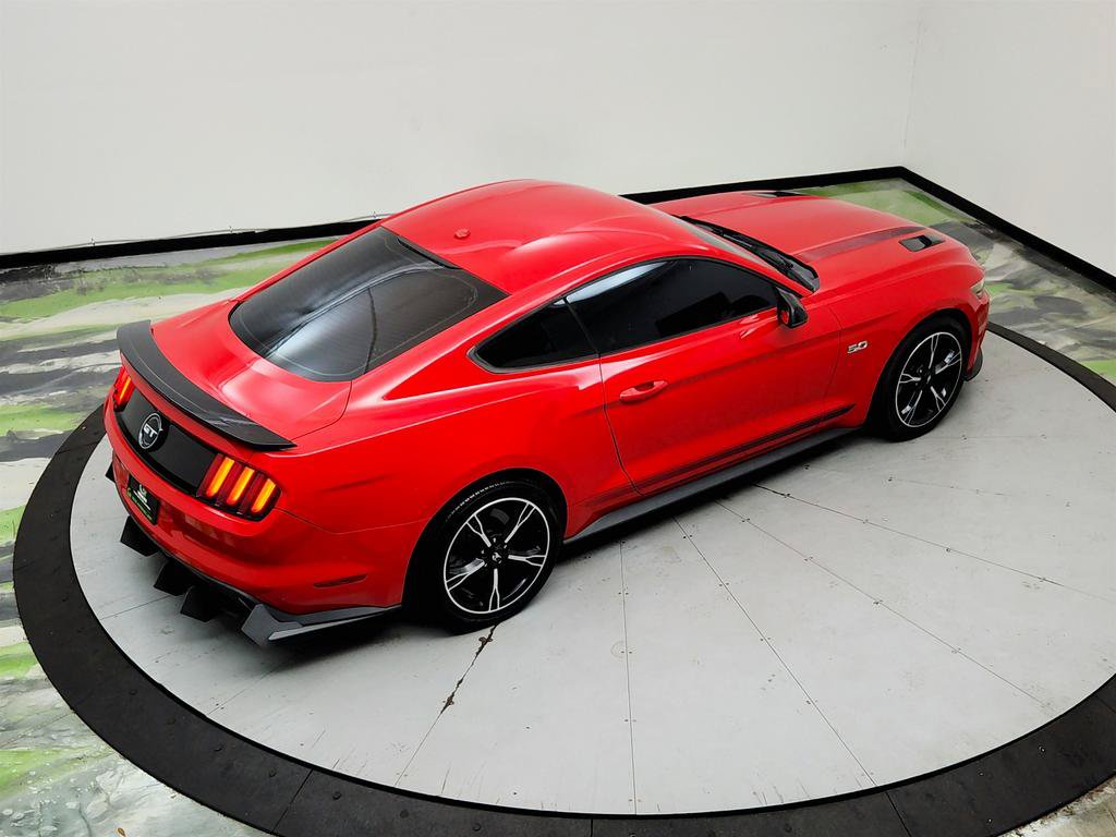 Used 2017 Ford Mustang GT Premium RWD image 31