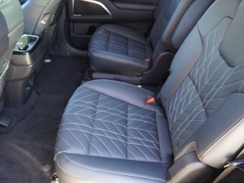 Used 2023 Kia Telluride SX X-Line image 31