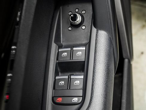 Used 2018 Audi Q5 2.0T Premium Plus w/ Premium Plus Package image 32