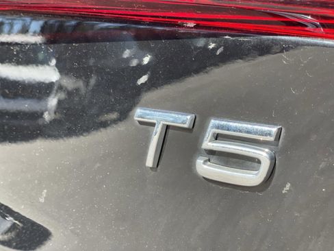 Used 2021 Volvo S60 T5 Momentum w/ Protection Package Premier image 30