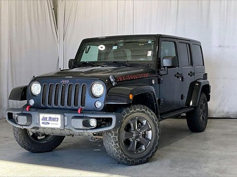 Used 2017 Jeep Wrangler Unlimited Rubicon image 2