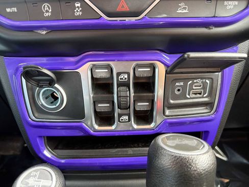 Used 2021 Jeep Wrangler Unlimited Sport image 24