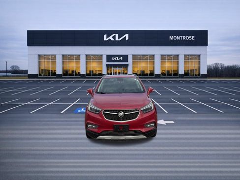 Used 2019 Buick Encore Essence AWD/4WD image 2