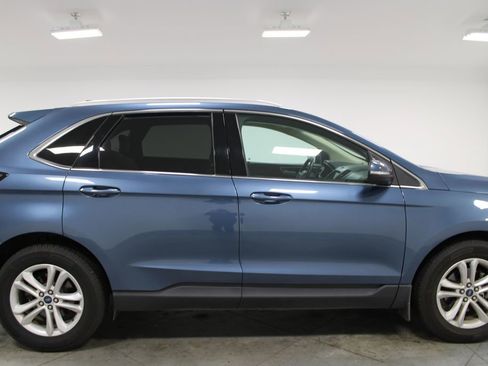 Used 2019 Ford Edge SEL w/ Equipment Group 201A FWD image 11