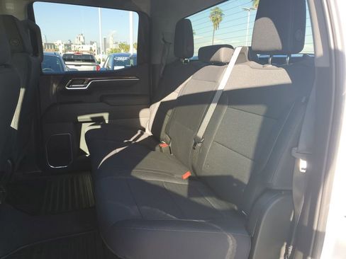 Used 2025 Chevrolet Silverado 1500 LT image 13