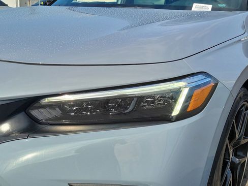 Used 2023 Honda Civic Sport image 10