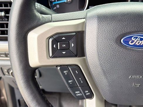 Used 2022 Ford F250 Lariat w/ Tremor Off-Road Package image 17