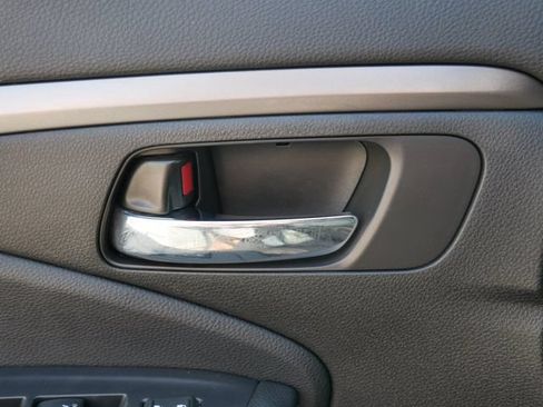 Used 2018 Honda Ridgeline RTL-T image 14