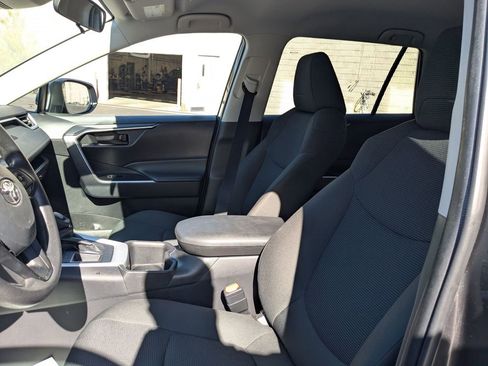 Used 2025 Toyota RAV4 LE image 23