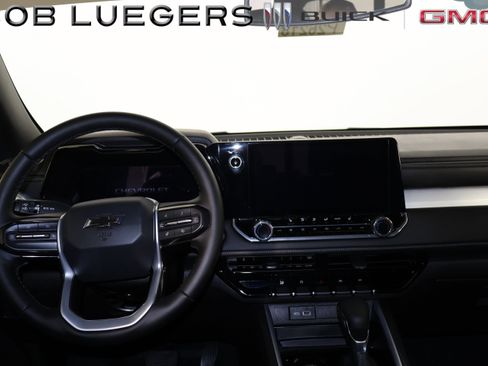 Certified 2024 Chevrolet Colorado LT w/ LT Convenience Package III image 17