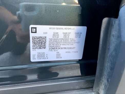 Used 2021 Chevrolet Traverse RS image 34