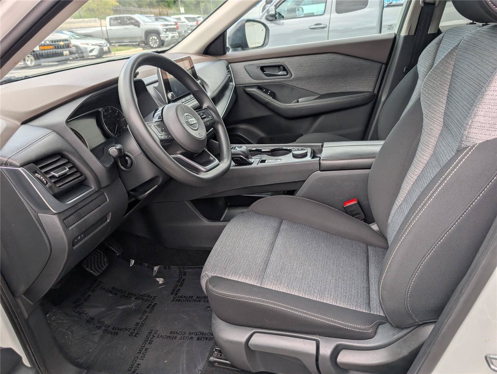 Used 2021 Nissan Rogue S AWD/4WD image 14
