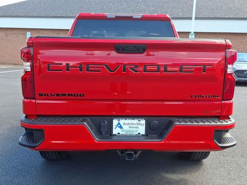 Used 2022 Chevrolet Silverado 1500 Custom w/ LPO, Dark Essentials Package AWD/4WD image 5
