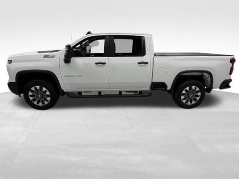 Certified 2024 Chevrolet Silverado 2500 Custom w/ Custom Convenience Package AWD/4WD image 3