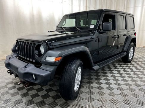 Used 2022 Jeep Wrangler Unlimited Sport image 9