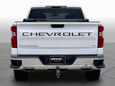 Used 2022 Chevrolet Silverado 1500 LT w/ Z71 Off-Road Package AWD/4WD image 5