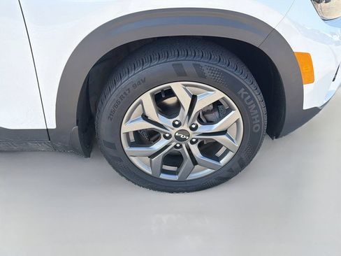 Used 2024 Kia Seltos S FWD image 11