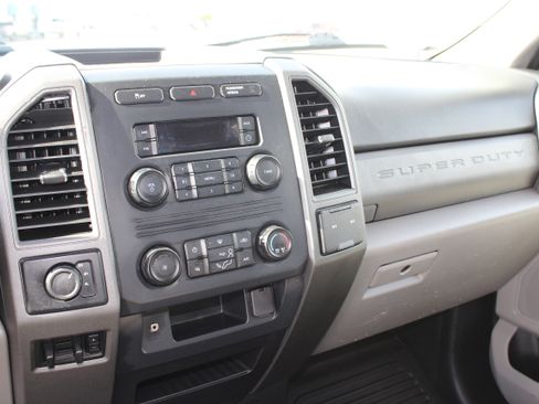 Used 2019 Ford F350 XL w/ Power Equipment Group image 17