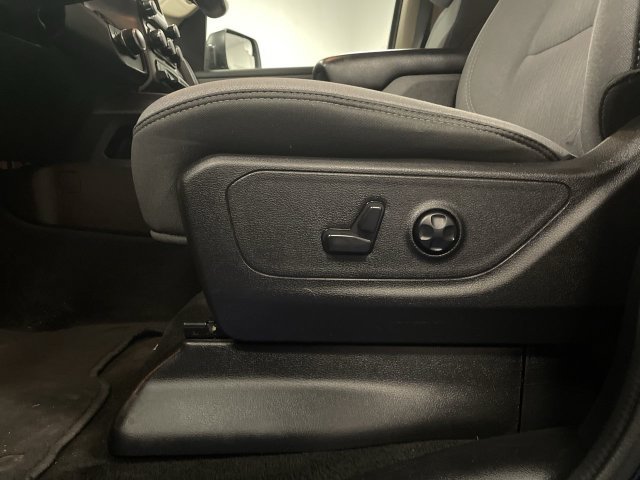 Used 2020 RAM 1500 Big Horn AWD/4WD image 12