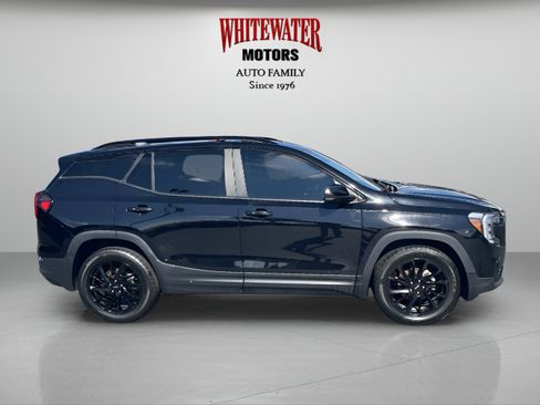 Used 2023 GMC Terrain SLE w/ Driver Convenience Package AWD/4WD image 6
